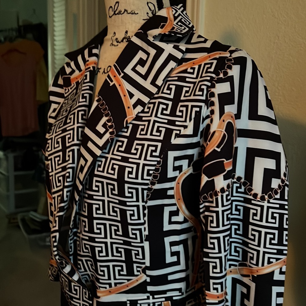 Fun Light Weight Jacket - Picture 3 of 4